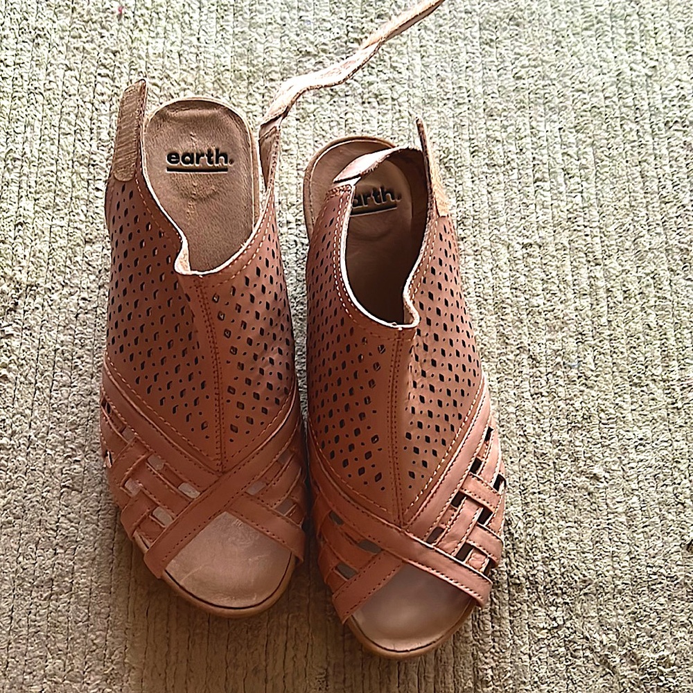 earth shoes